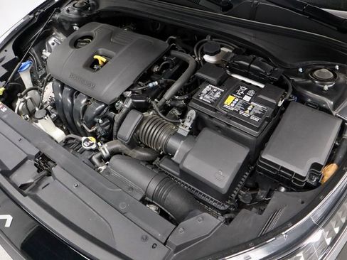 Used 2023 Kia Forte LXS w/ LXS Technology Package FWD image 14