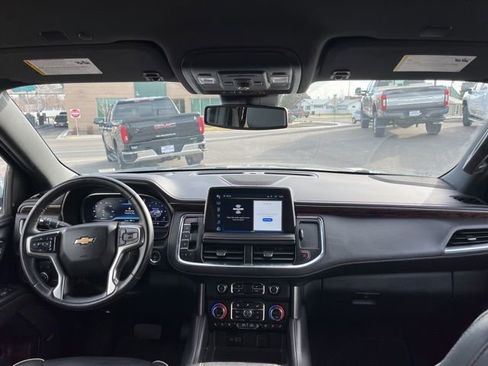 Used 2023 Chevrolet Suburban Premier AWD/4WD image 35