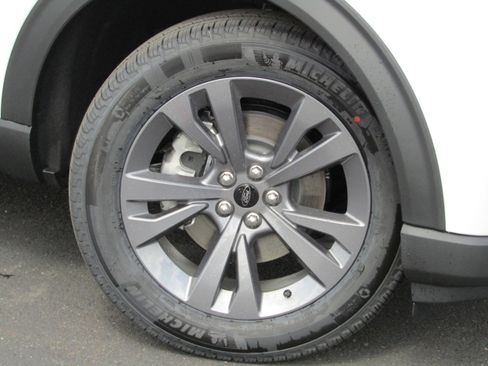 New 2026 Ford Explorer Active w/ Active Comfort Package AWD/4WD image 6