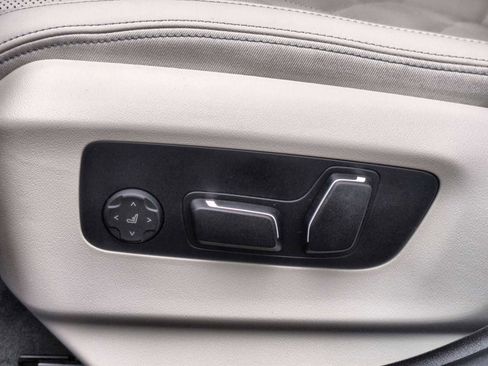 New 2026 BMW 540i xDrive image 17