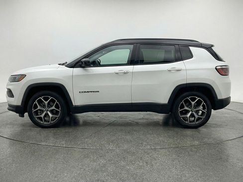 Used 2025 Jeep Compass Limited AWD/4WD image 5