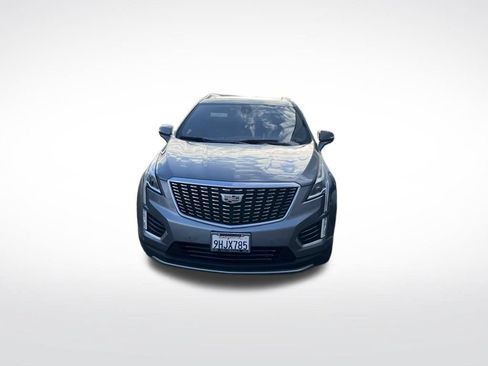 Used 2021 Cadillac XT5 Premium Luxury FWD image 2