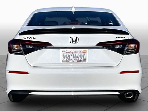 Used 2025 Honda Civic Sport image 4
