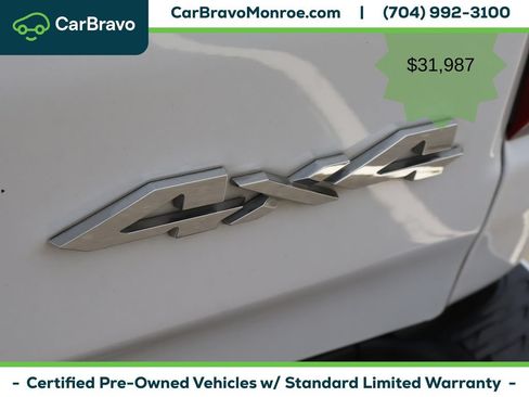 Used 2022 RAM 1500 Laramie w/ Sport Appearance Package AWD/4WD image 17