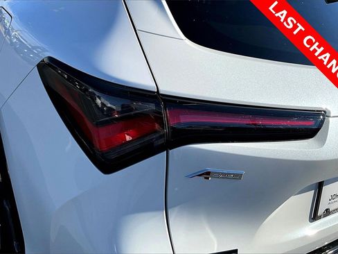 Certified 2025 Acura ADX A-Spec image 30