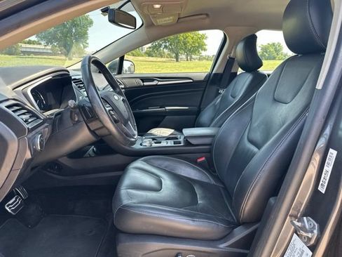Used 2017 Ford Fusion Titanium FWD image 14