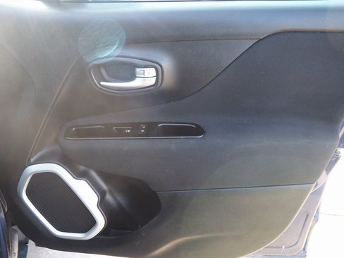 Used 2020 Jeep Renegade Sport w/ Sport Appearance Group image 32