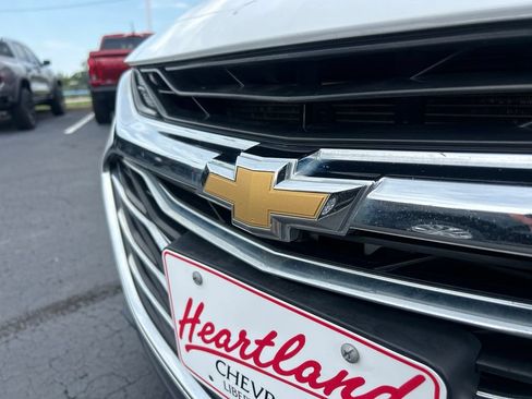 Used 2023 Chevrolet Malibu LS FWD image 10