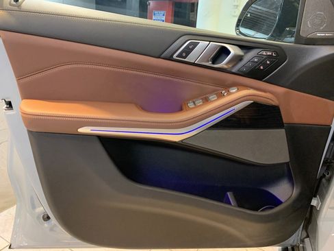 Used 2024 BMW X7 xDrive40i w/ Executive Package image 14