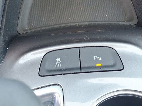 Used 2025 Chevrolet Malibu LT FWD image 30