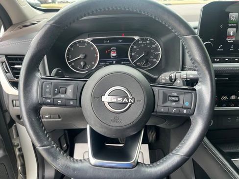 Used 2023 Nissan Rogue SL w/ SL Premium Package FWD image 13