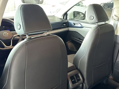 Certified 2023 Volkswagen Taos SE FWD image 23