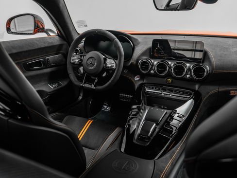 Used 2021 Mercedes-Benz AMG GT Black Series image 27