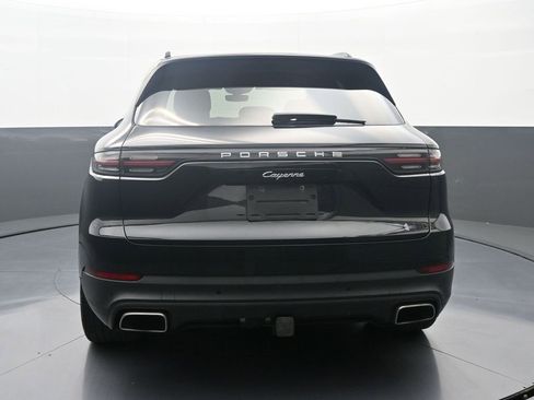 Used 2023 Porsche Cayenne image 6