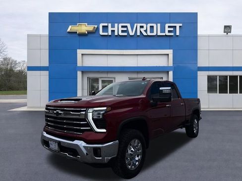 Used 2024 Chevrolet Silverado 2500 LTZ w/ LTZ Premium Package AWD/4WD image 3
