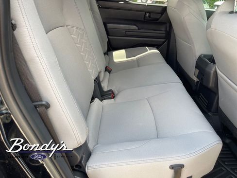 Used 2024 Toyota Tacoma SR5 AWD/4WD image 16