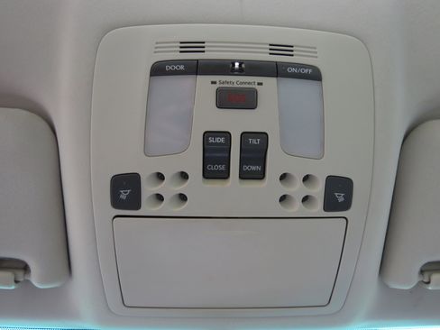 Used 2011 Lexus IS 250 4dr Sport Sdn RWD image 28