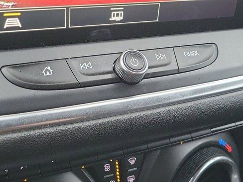 Used 2024 Chevrolet Blazer LT w/ Convenience Package image 29