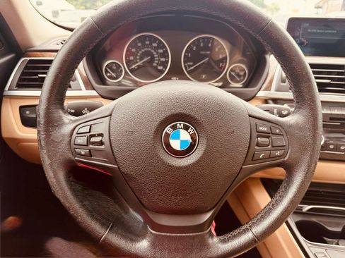 Used 2017 BMW 320i xDrive Sedan AWD/4WD image 12