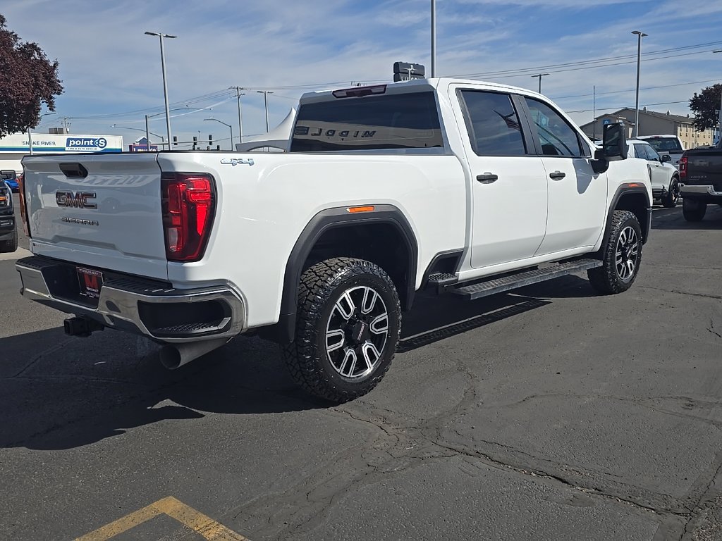 Used 2024 GMC Sierra 3500 Pro AWD/4WD image 3