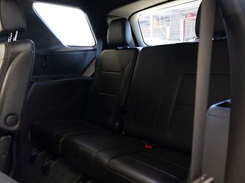 Used 2022 Chevrolet Traverse High Country AWD/4WD image 22