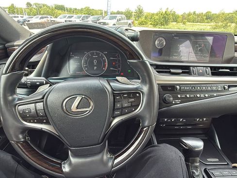 Used 2019 Lexus ES 350 w/ Premium Package FWD image 26
