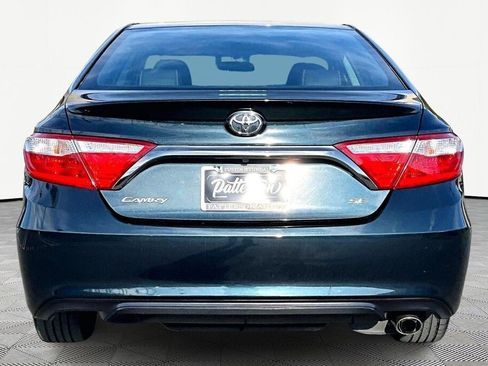 Used 2016 Toyota Camry image 4