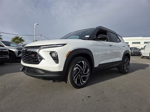 New 2026 Chevrolet TrailBlazer RS w/ Convenience Package image 2