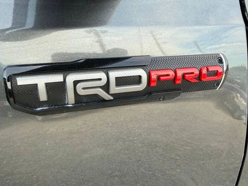 Used 2021 Toyota Tacoma SR AWD/4WD image 9