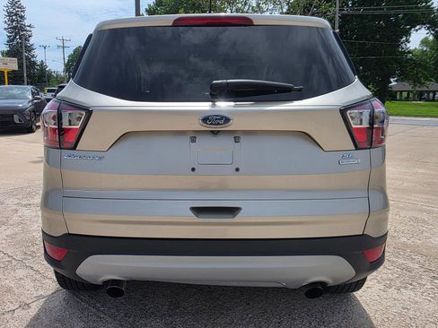 Used 2017 Ford Escape SE FWD image 19