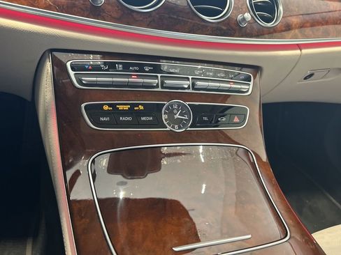 Used 2020 Mercedes-Benz E 450 4MATIC Wagon image 7