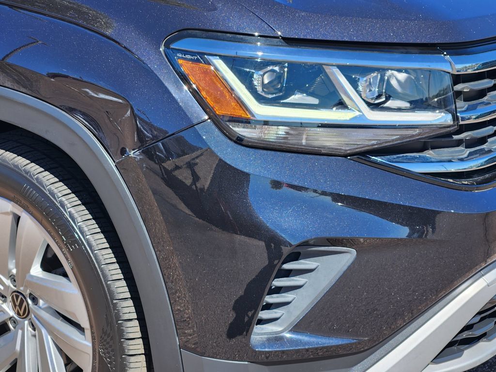 Used 2023 Volkswagen Atlas Cross Sport SE FWD image 28