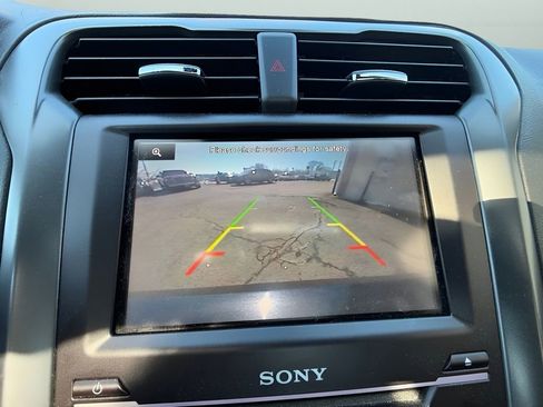 Used 2015 Ford Fusion Titanium image 22