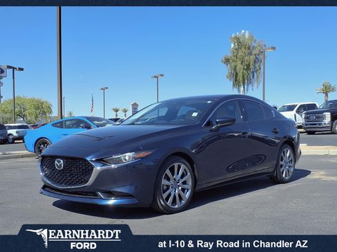 Used 2021 MAZDA MAZDA3 s FWD image 1