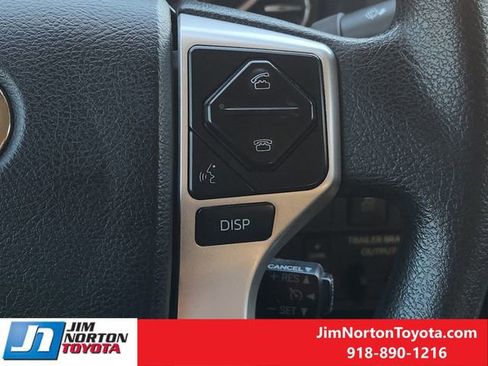 Used 2017 Toyota Tundra SR5 w/ SR5 Upgrade Package image 30