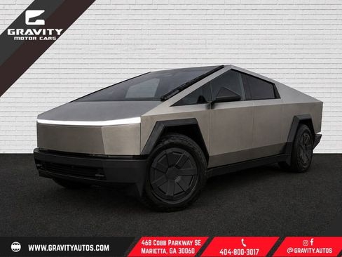 Used 2025 Tesla Cybertruck AWD Crew Cab image 1