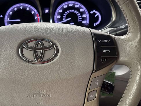 Used 2011 Toyota Avalon FWD image 31