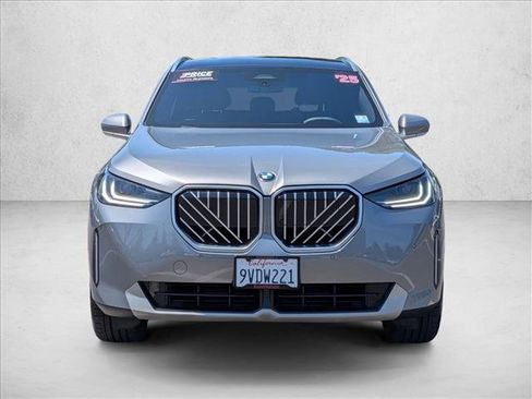 Used 2025 BMW X3 xDrive30 w/ Convenience Package AWD/4WD image 2
