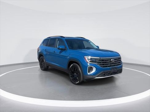 New 2026 Volkswagen Atlas SE AWD/4WD image 2