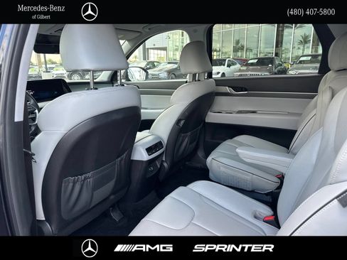 Used 2024 Hyundai Palisade SEL FWD image 18