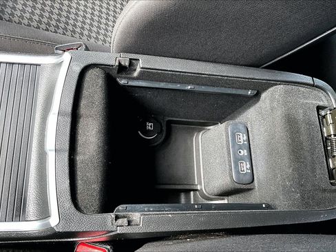 Used 2019 Dodge Charger GT RWD image 16