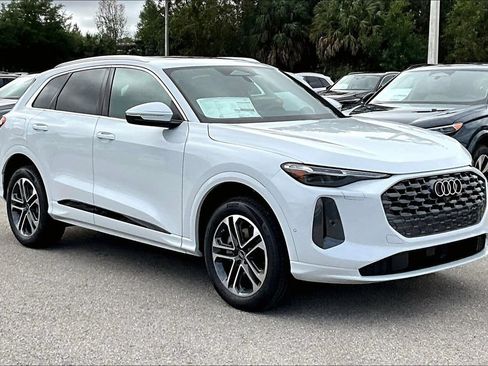 New 2026 Audi Q5 Premium Plus AWD/4WD image 2