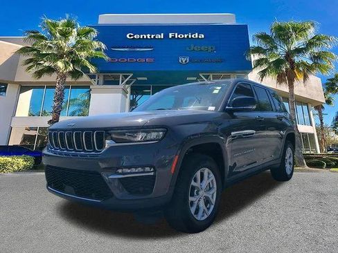 Certified 2023 Jeep Grand Cherokee Limited w/ Luxury Tech Group II RWD image 9