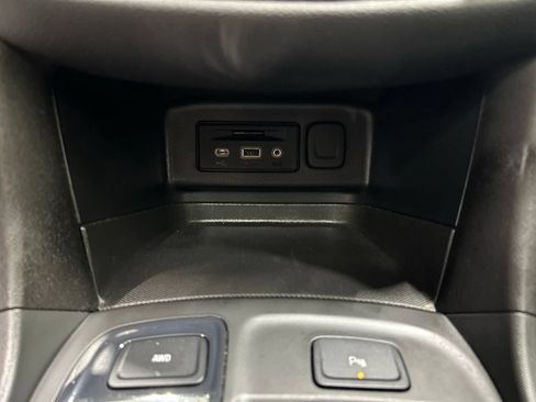 Used 2024 Chevrolet Equinox RS AWD/4WD image 24