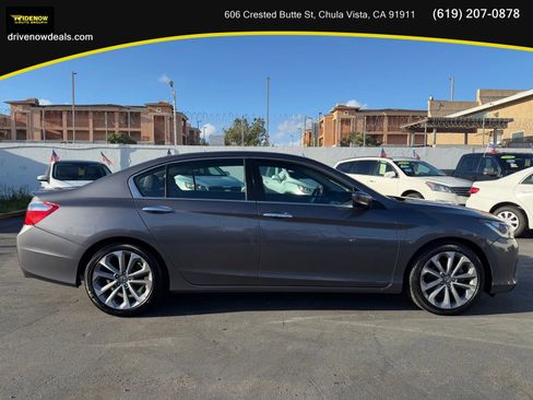 Used 2015 Honda Accord Sport image 4