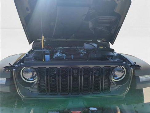 New 2025 Jeep Wrangler Unlimited Rubicon 392 image 17