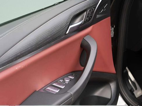 Used 2022 BMW X4 M40i w/ Premium Package image 40