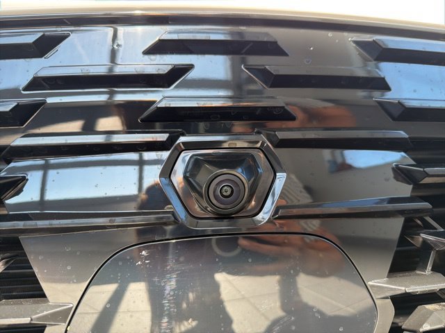 New 2027 Chrysler Pacifica Select FWD image 3