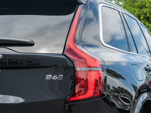 New 2026 Volvo XC90 B6 Plus w/ Protection Package Premier AWD/4WD image 7