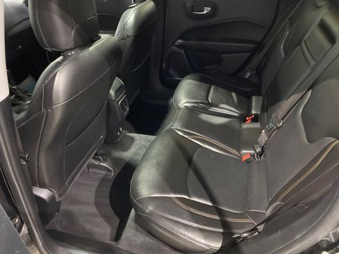 Used 2018 Jeep Compass Limited w/ Navigation Group image 19